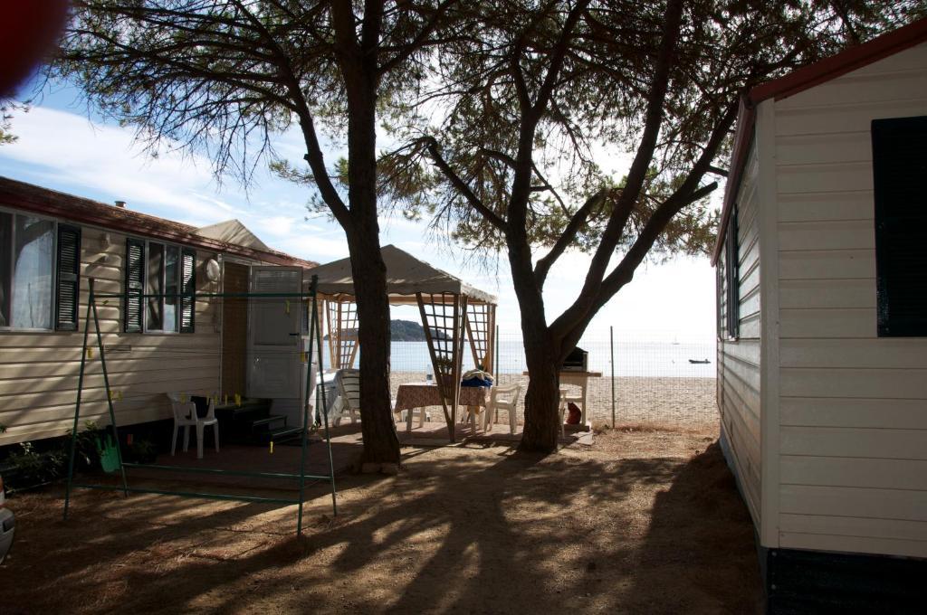 Camping&Village Le Cernie Lotzorai Exterior photo